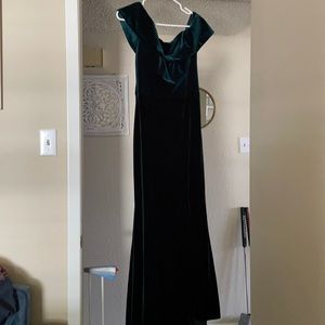 Emerald velvet Bhldn maxi dress size 8 (6)